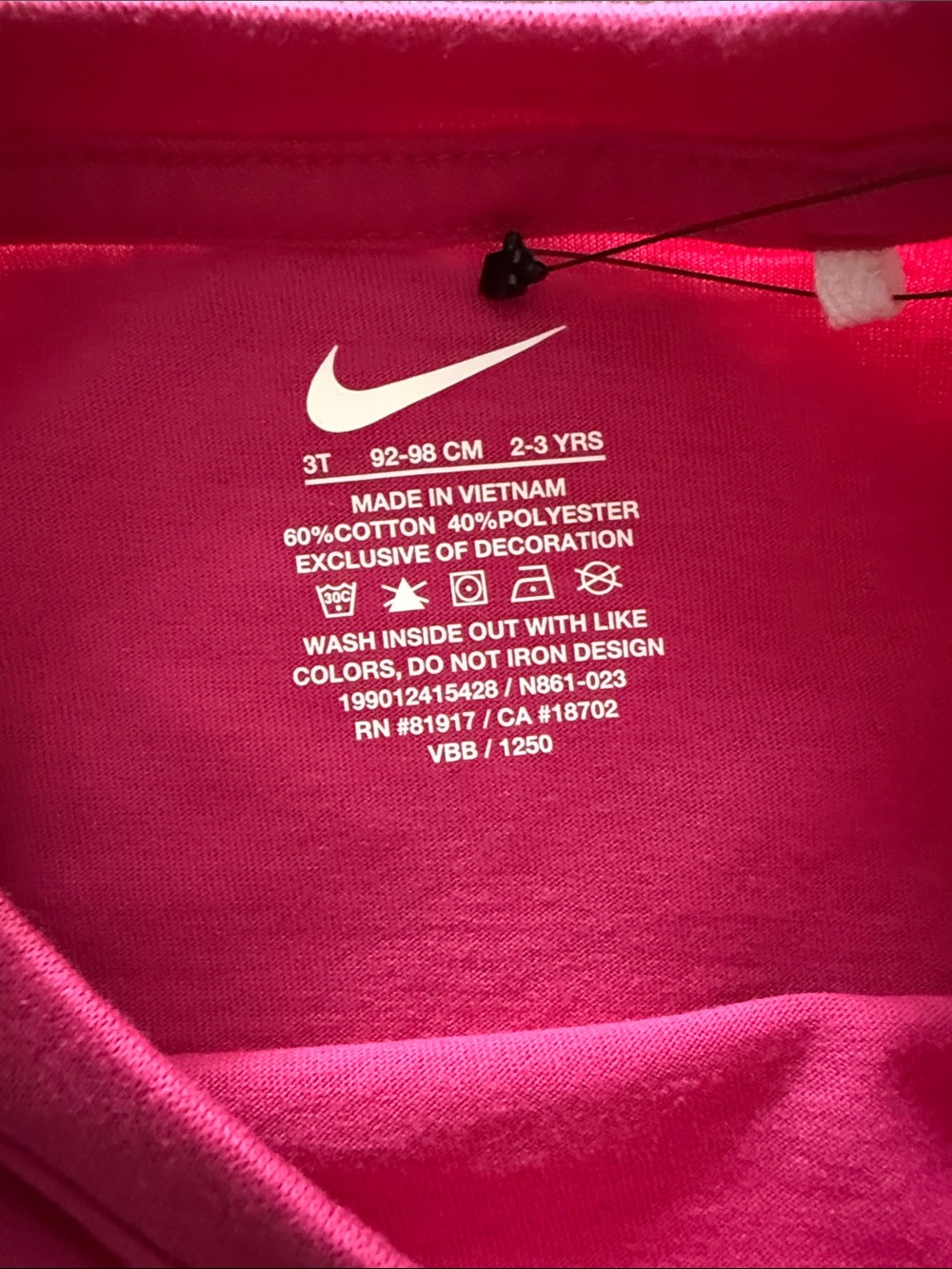 Nike Girls Hot Pink Tee and Black Athletic Shorts Set - Picture 3 of 4